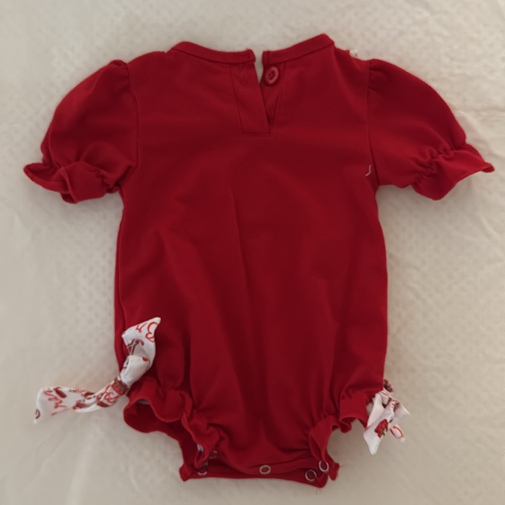 Outfit - Picture 2 of 2